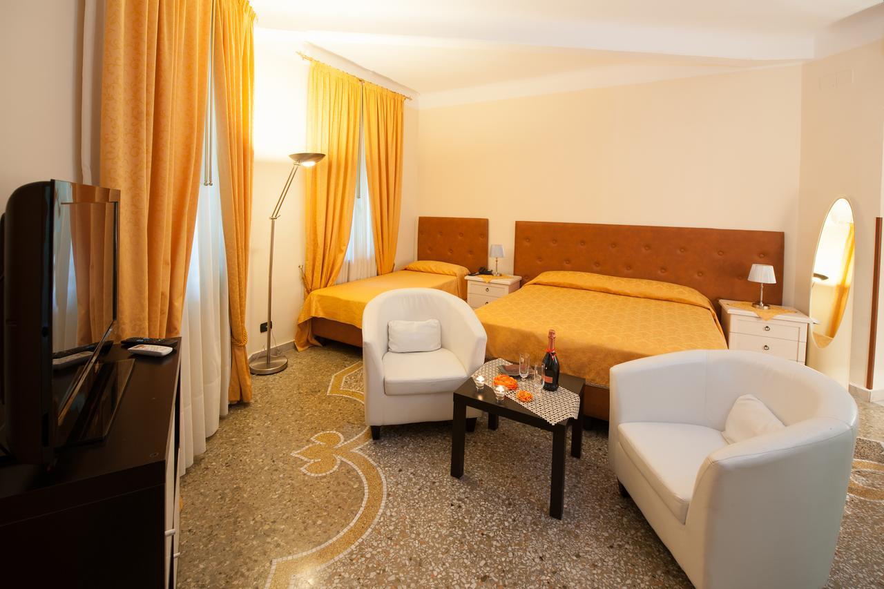 B&B Lepanto Messina Værelse billede